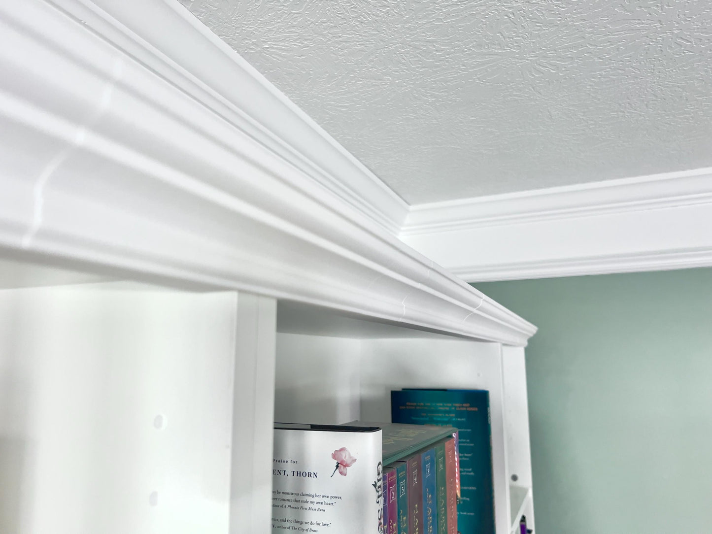 Billy Bookshelf Crown Molding Kit | Modular Pack for Any Width Combination of Ikea Billy Shelves | Shelf Aligner | Easy No Glue or Screws