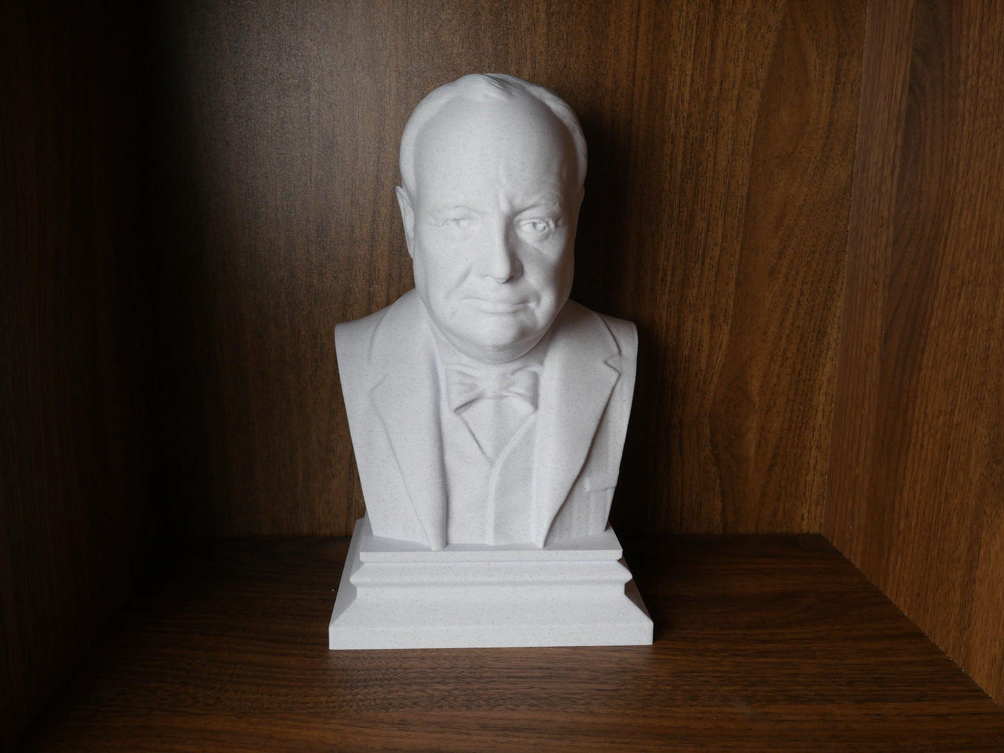 Winston Churchill Bust - British Prime Minister Statue | WWII Leader Sculpture Decor