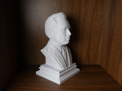 Elon Musk Bust Sculpture – Tech Entrepreneur Statue | Innovation Leader Decor