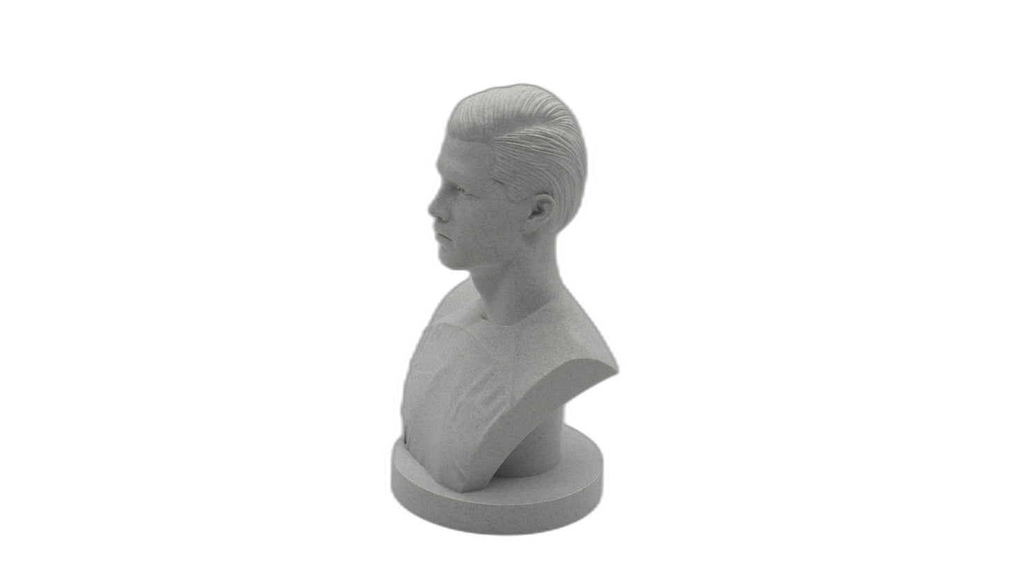 Cristiano Ronaldo Bust – Football Legend Sculpture | Athlete Decor Gift