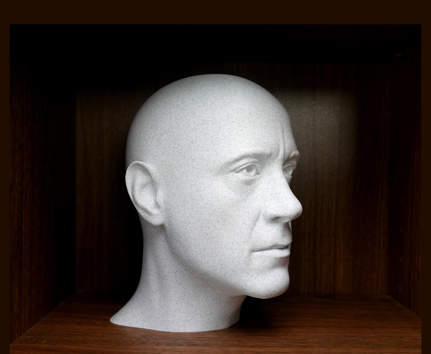 Robert Downey Jr Bust – Cinematic Actor Sculpture | 3D Printed PLA Model for Studio & Display
