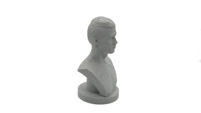 Cristiano Ronaldo Bust – Football Legend Sculpture | Athlete Decor Gift