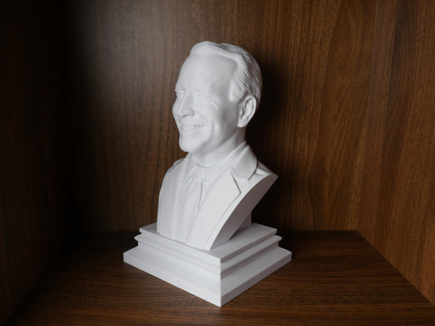 Joe Biden Bust Sculpture – 46th US President Statue | American Leader Decor