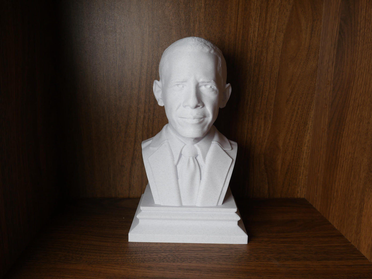 Obama Bust Sculpture – 3D Printed Presidential Statue for Office, Library, Classroom Decor