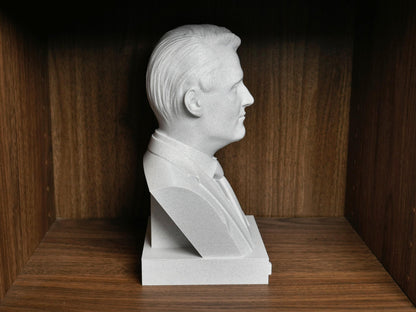 Charlie Kirk Bust Sculpture – 3D Printed Statue | Political Commentator Decor for Office